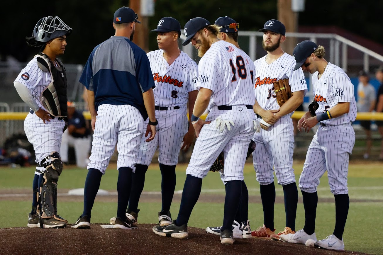 The Official site of the Lincoln Potters News